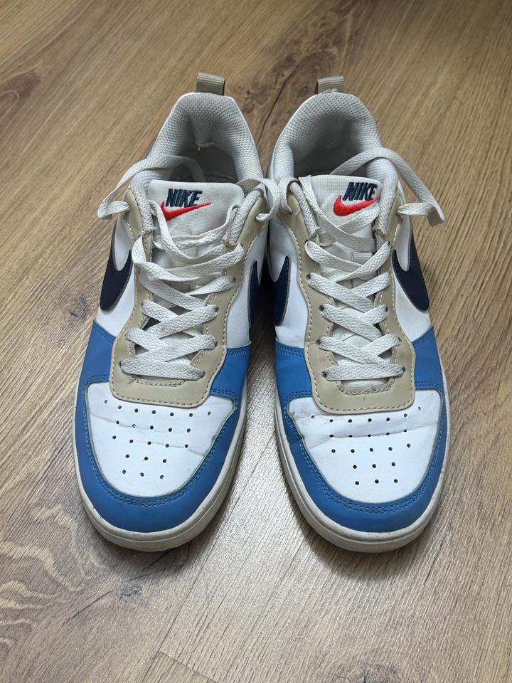 Кроссовки Nike