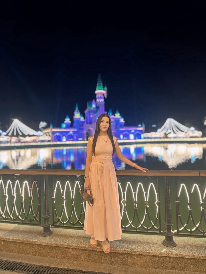 Футболка и юбка