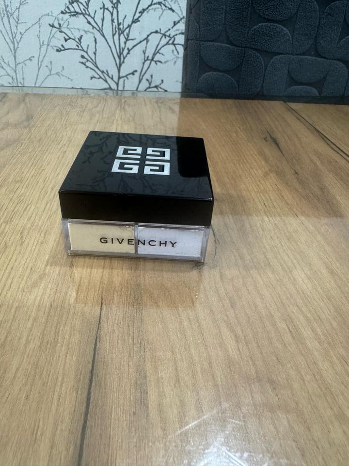 Продам пудру Givenchy Prisme Libre (оригинал)