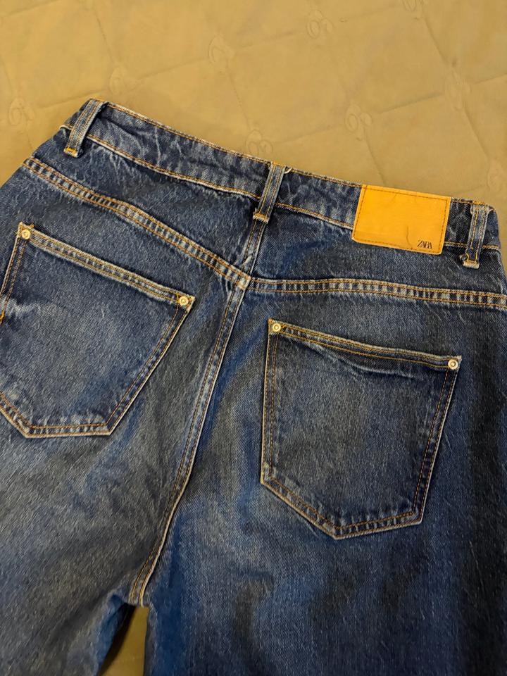 Джинсы Zara Moms