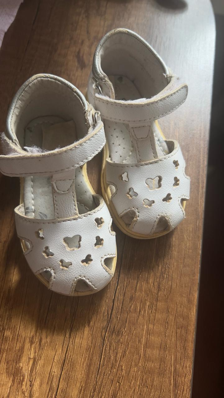 Сандалики для малышки