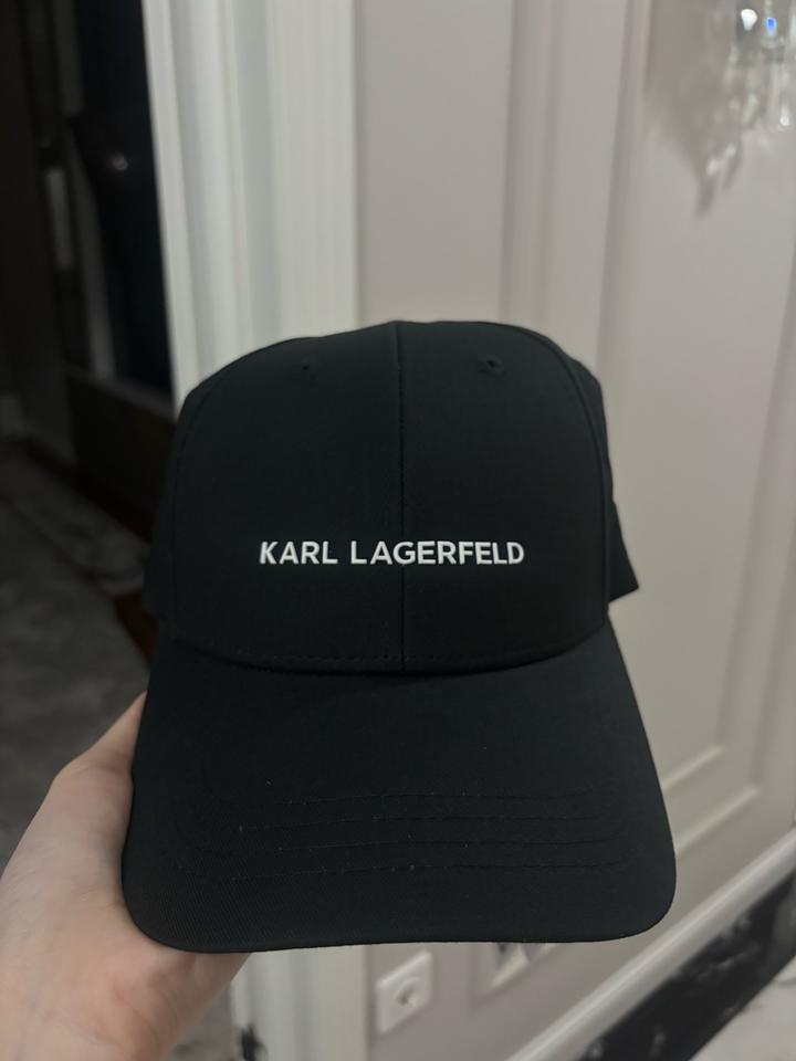 Кепка Karl Lagerfeld