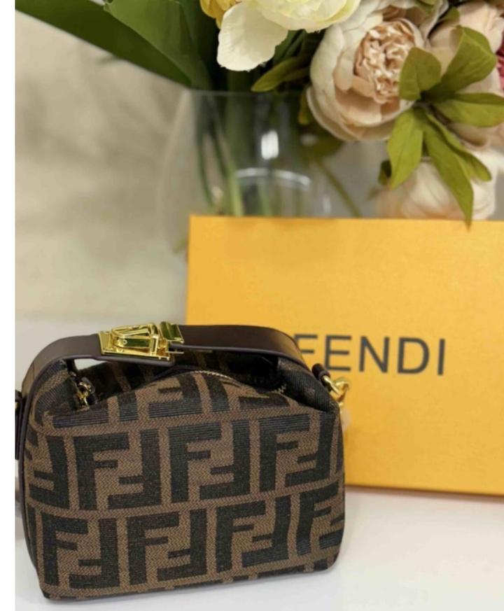 Сумочка Fendi