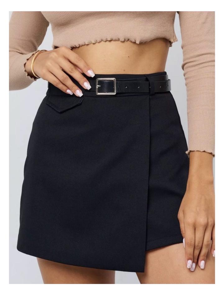 Черная юбка-шорты