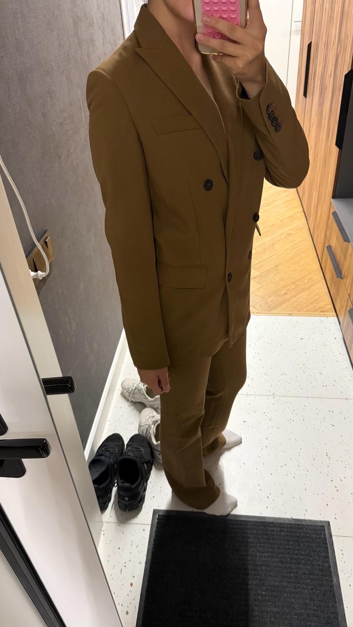 Брючный костюм