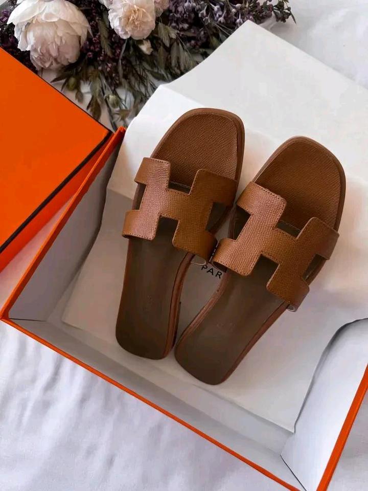 Женские шлёпанцы Hermès Oran Slippers
