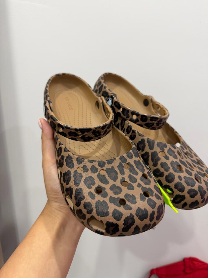 Продам балетки Crocs