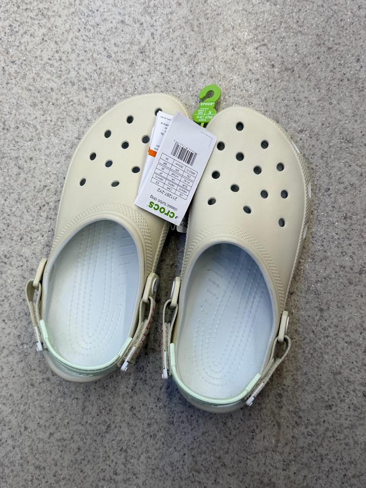 Crocs