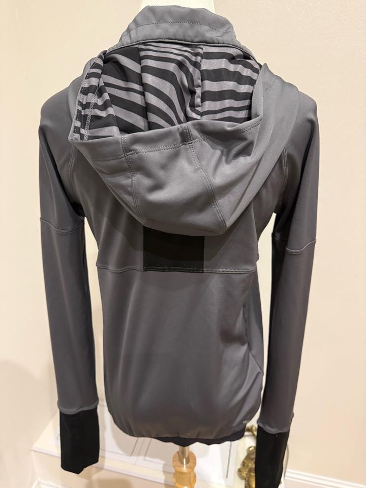 Adidas толстовка