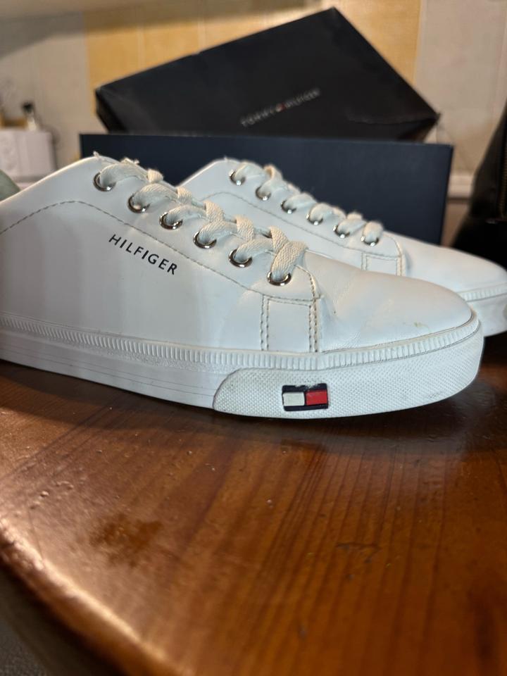Продам оригинальные кеды Tommy Hilfiger. Классическая белая модель🩵🤍