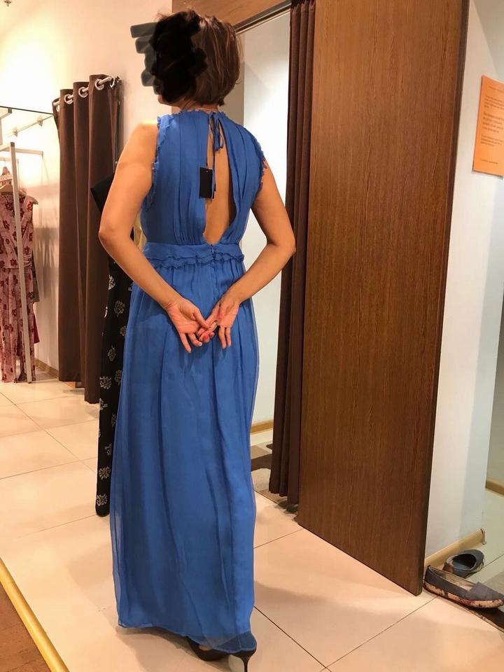 Голубое легкое платье