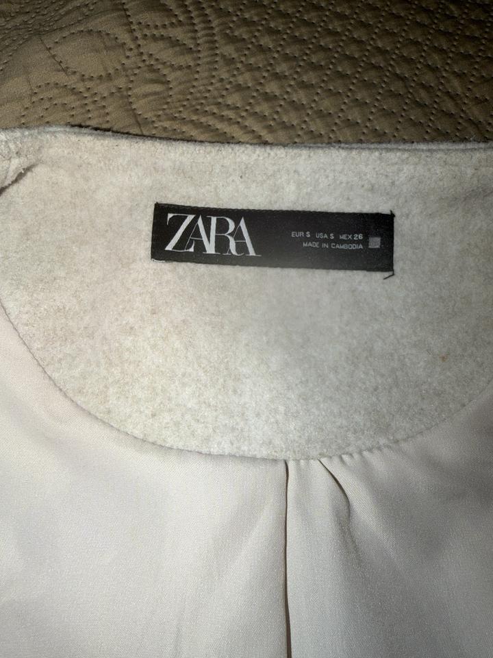 Бомбер Зара