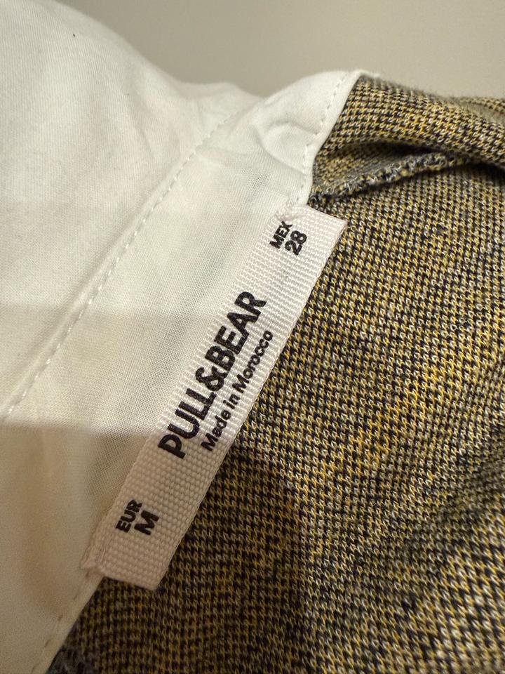 Pull&Bear кофта с воротником
