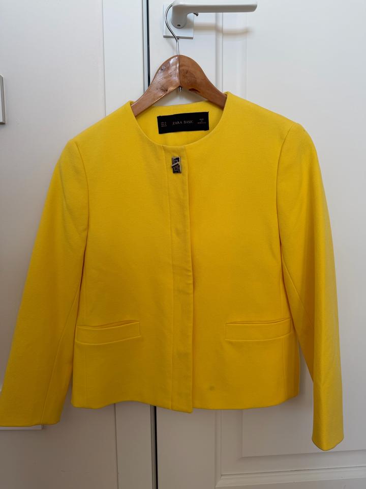 Пиджак желтый zara