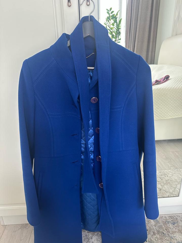 Женское пальто размер S