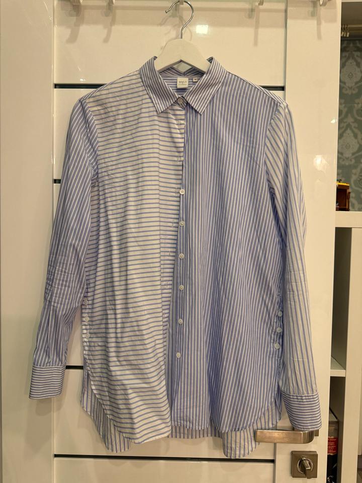 Голубая рубашка