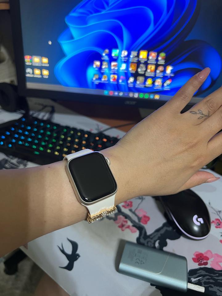 Смарт-часы Apple Watch SE 40MM ЗОЛОТИСТЫЙ