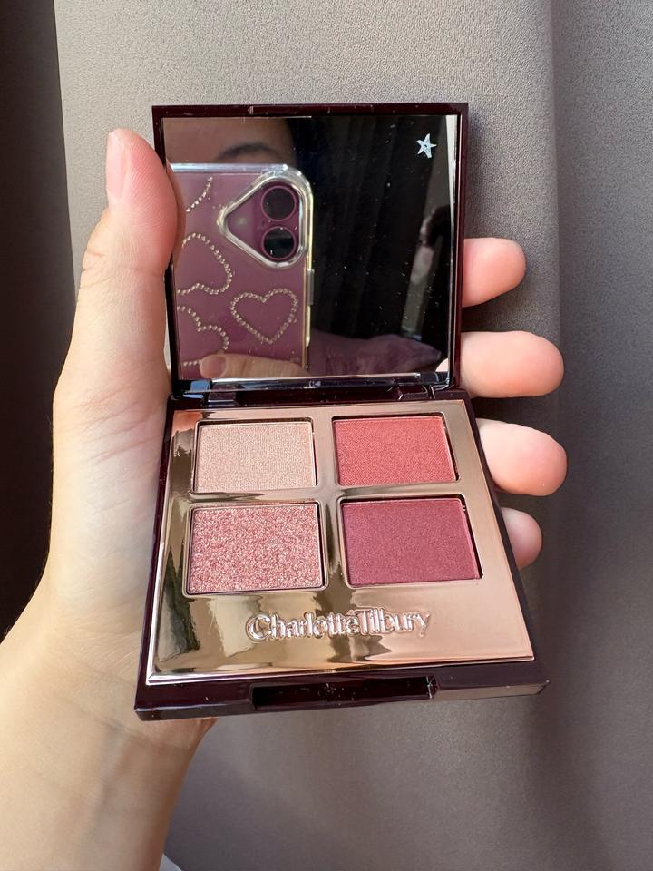 Тени Charlotte Tilbury