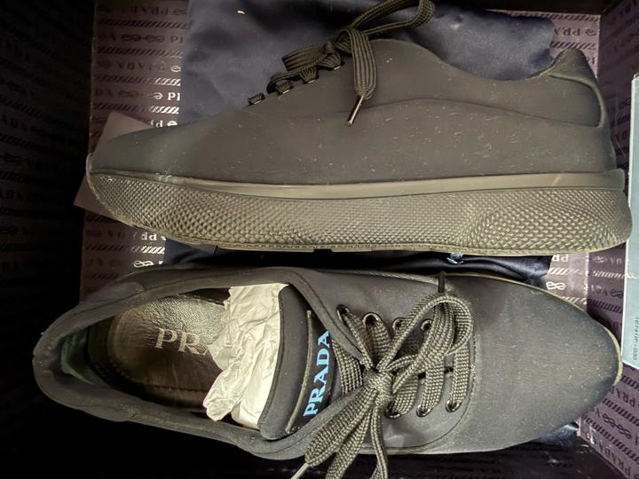 Кроссовки Prada