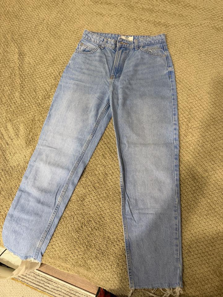 Джинсы Bershka
