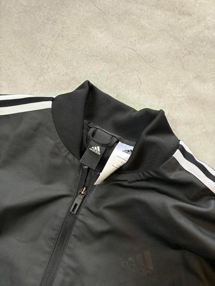 адидас adidas бомбер куртка