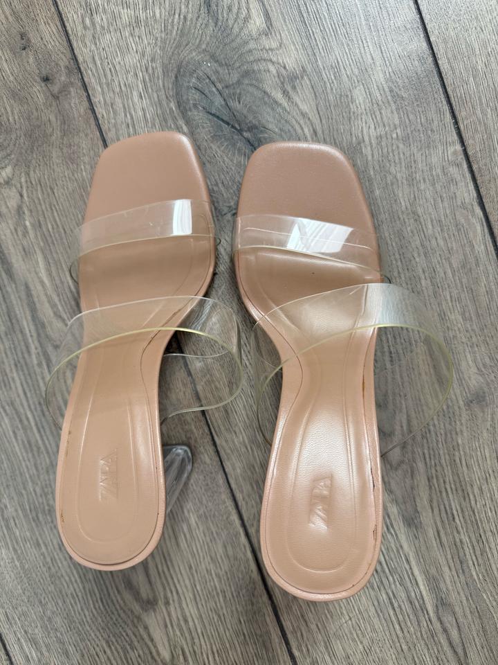 Босоножки Zara