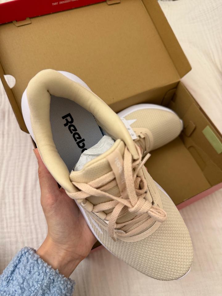 Женские кроссовки Reebok