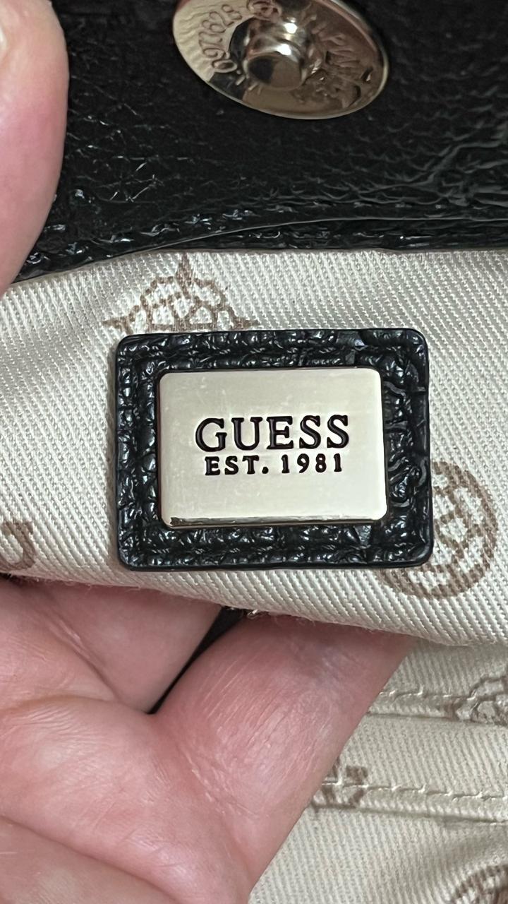 Сумка Guess