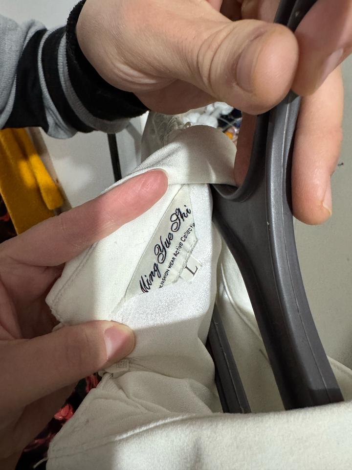 Белое платье