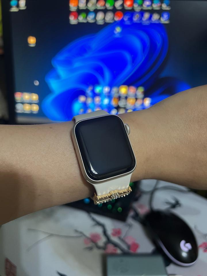 Смарт-часы Apple Watch SE 40MM ЗОЛОТИСТЫЙ