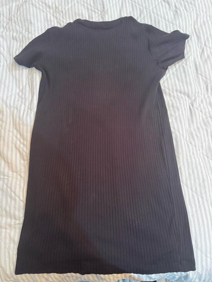 Платье из тонкого трикотажа