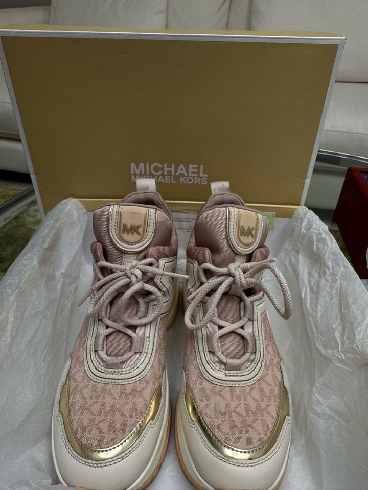 Кроссовки Michael Kors