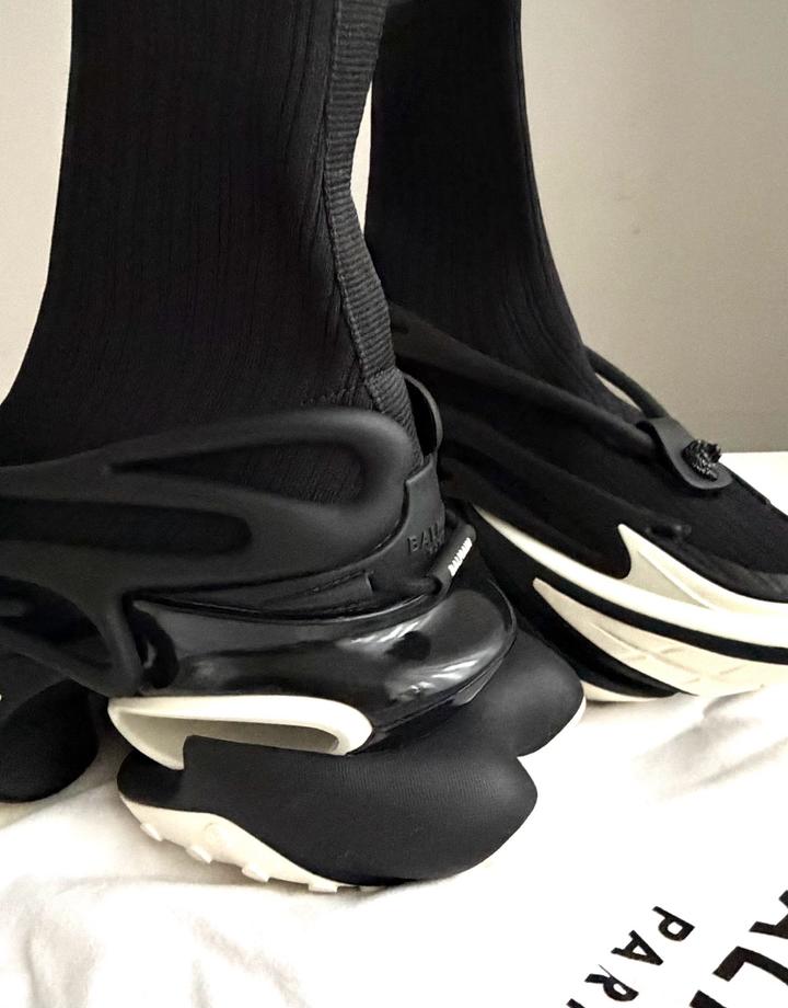 Кроссовки Balmain Unicorn оригинал (новые)