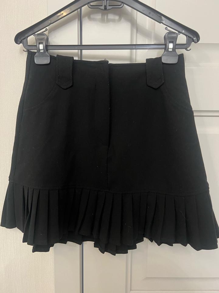 Короткая юбка