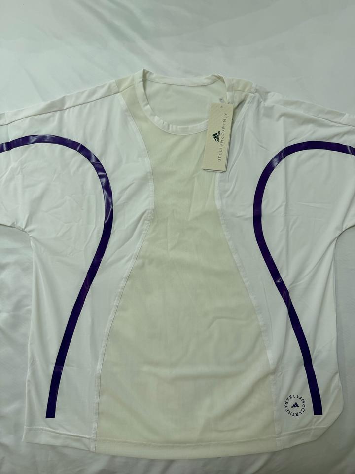 Одежда для спорта и прогулок от adidas Stella McCartney