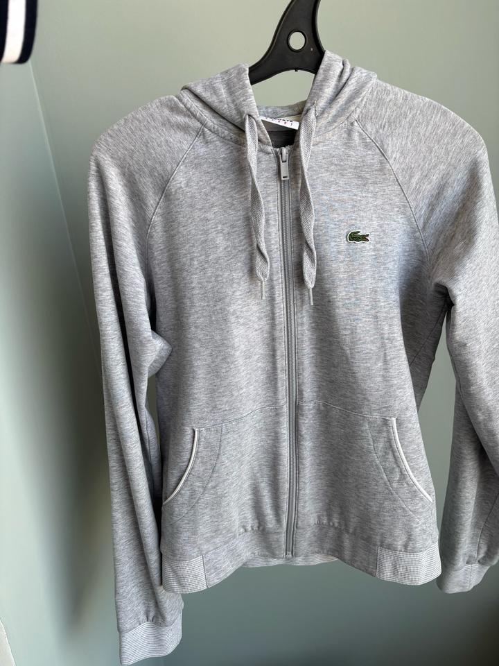 Спортивная кофта Lacoste