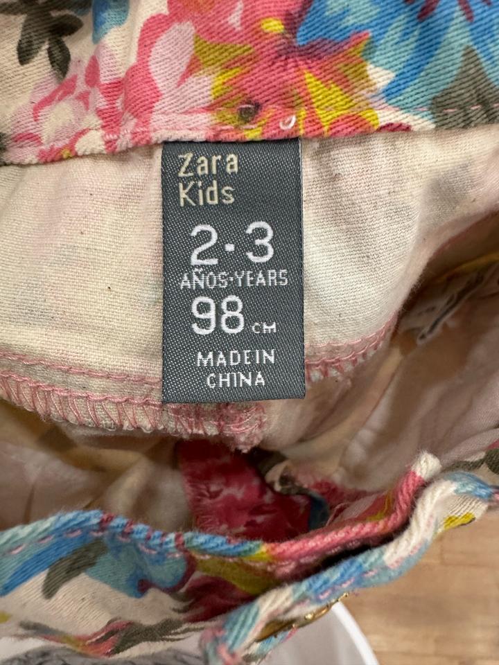 Цветные брюки Zara