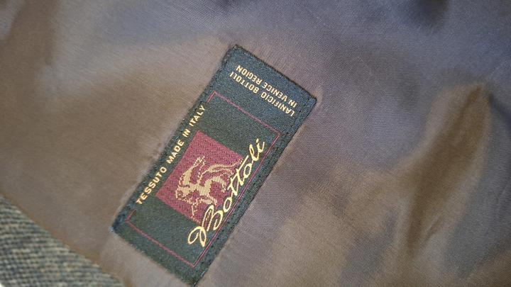 Премиальный пиджак от Carl Gross