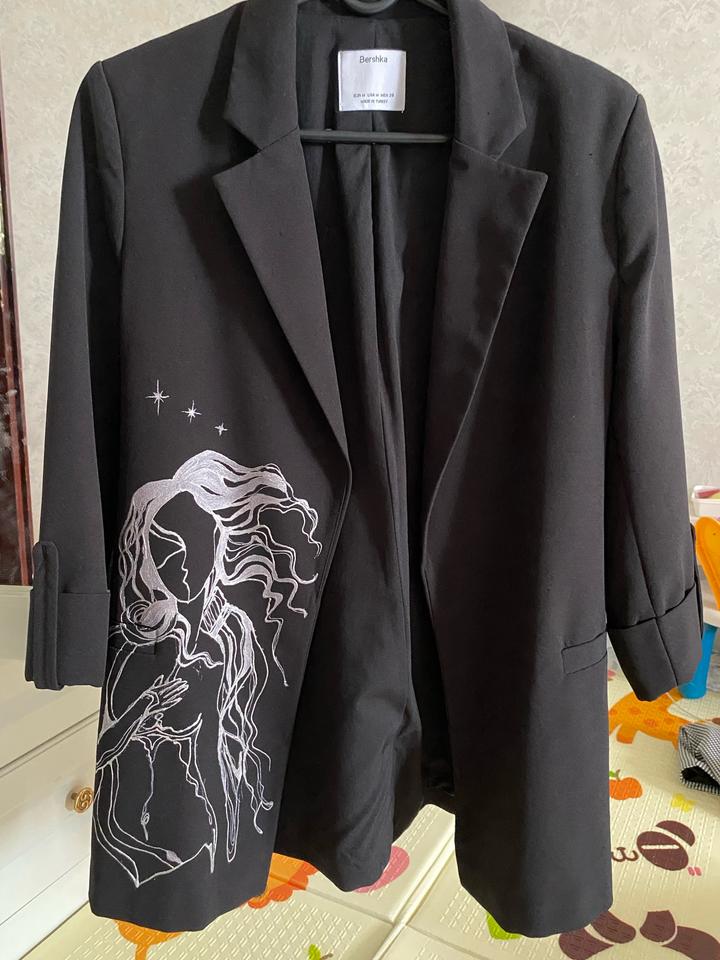 Кастомный пиджак Bershka
