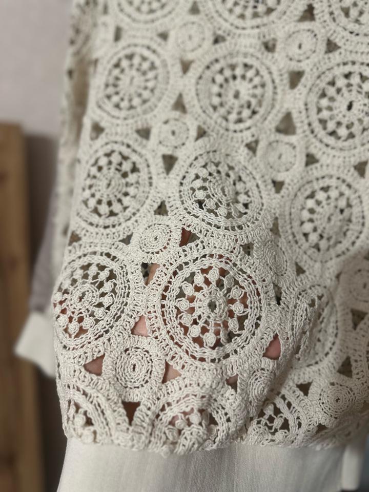 кружевной свитшот
