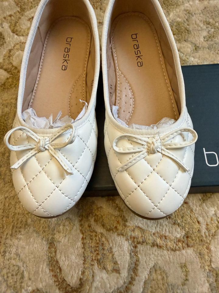 Белый туфли