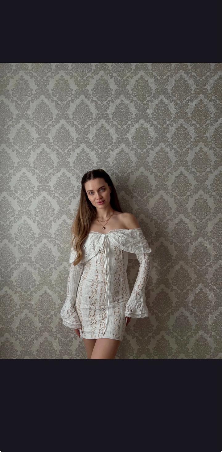 Новое белое кружевное платье