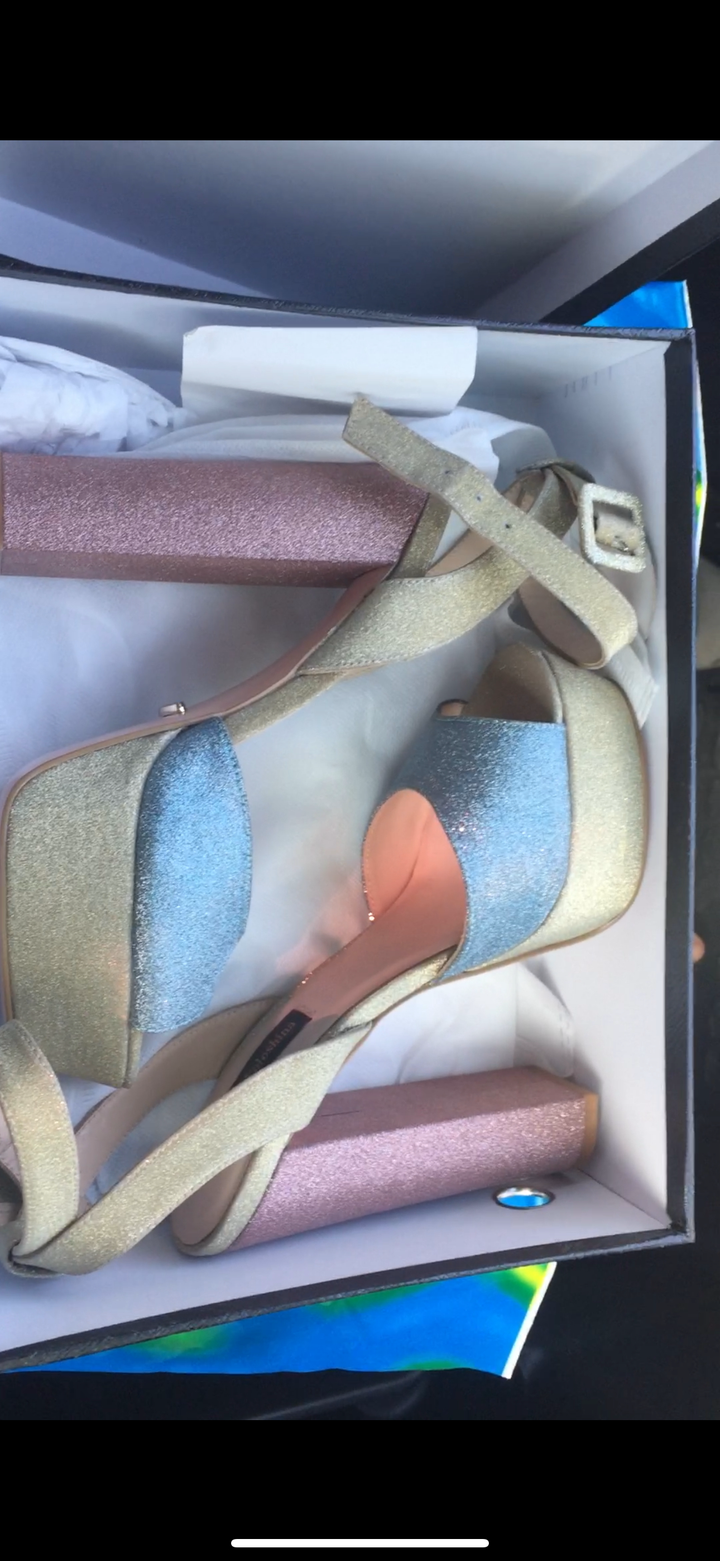 Продам босоножки Angelina Voloshina 36 размер