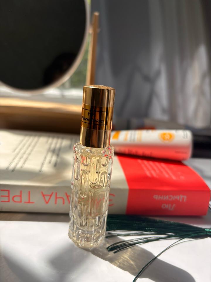 Парфюмерная вода Yves Saint Laurent Black Opium оригинал 10 мл