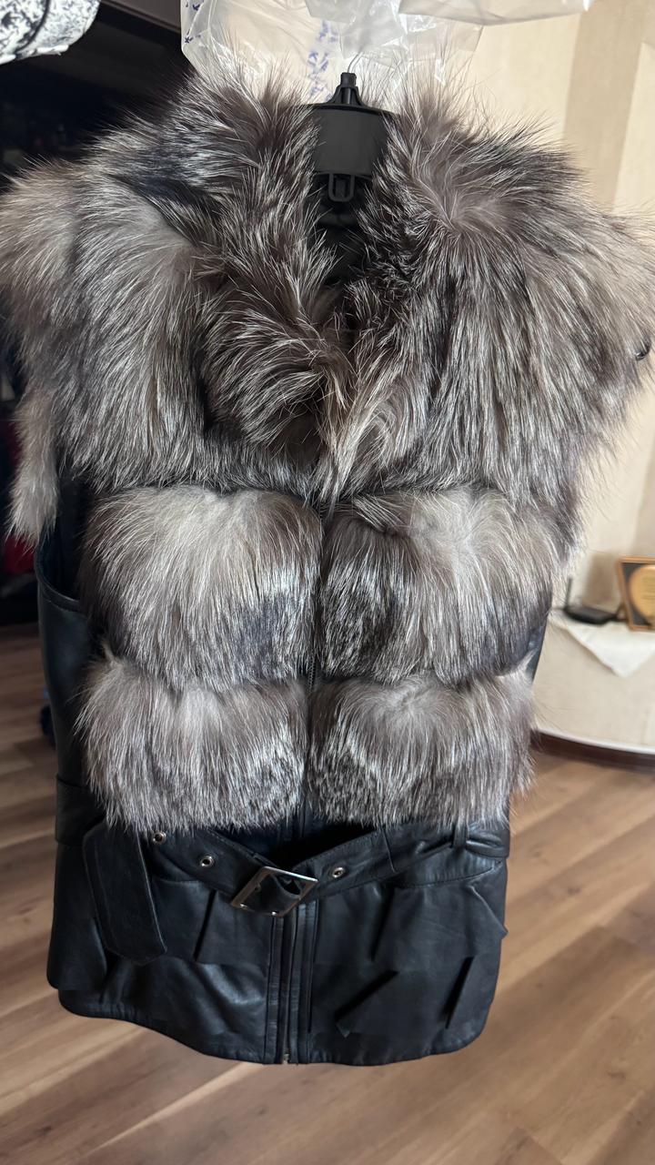 Жилетка с мехом