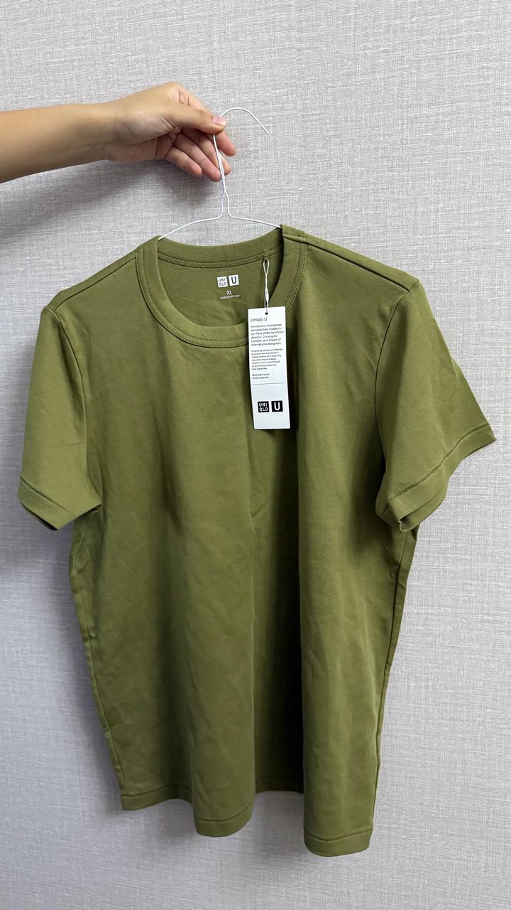 Женская футболка Uniqlo