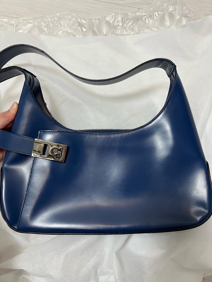 Ferragamo Gancini shoulder bag