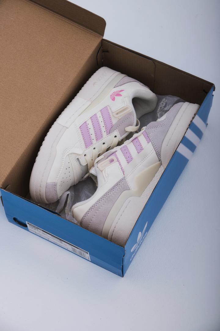 Кроссовки Adidas