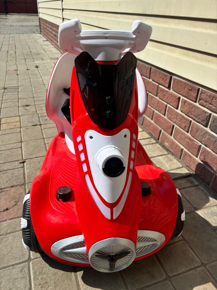 Машинка детская