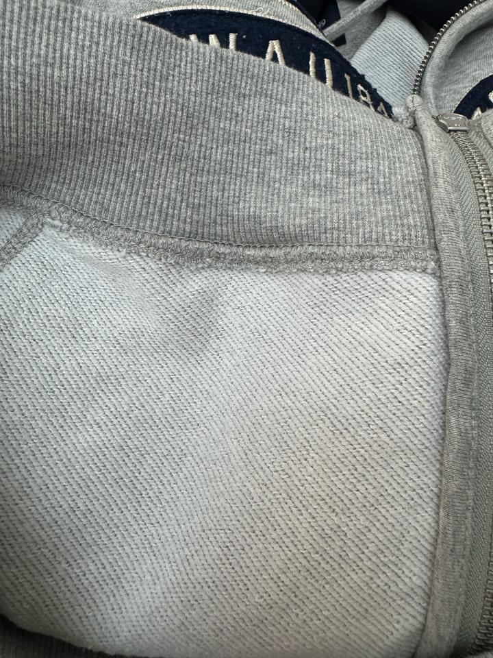 Двойка WHO.A.U